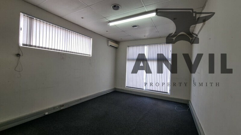 36 Gunners Circle, Epping - Office Block  property image 6