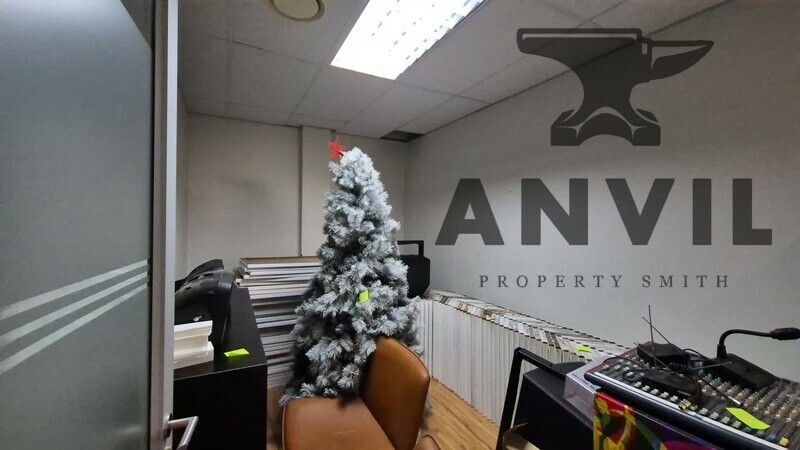 Illovo Muse, Sandton - 1st FL Office - Unit 15 property image 6