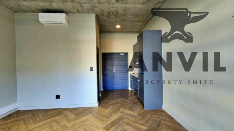 Staytus on Mark Plein - Unit 19  property image 5