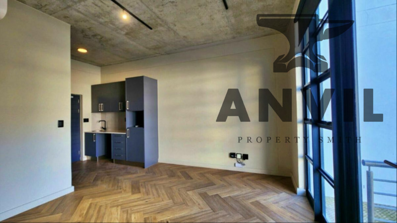 Staytus on Mark Plein - Unit 19  property image 8