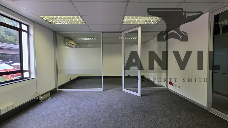 Hyde Park Lane - Edinburgh gate - Ground Floor (EG002) property image 3