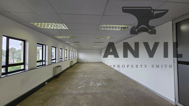 Hyde Park Lane - Edinburgh Gate - 2nd Floor (E2003) property image 4