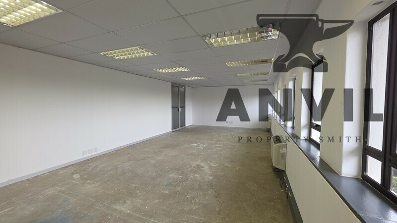 Hyde Park Lane - Edinburgh Gate - 2nd Floor (E2003) property image 3