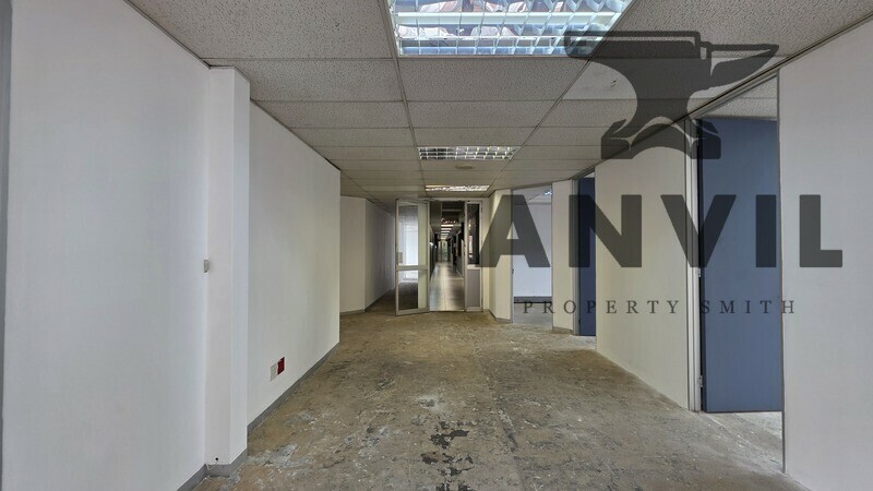 Hyde Park Lane - Edinburgh Gate - 2nd Floor (E2001) property image 6