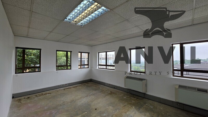 Hyde Park Lane - Edinburgh Gate - 2nd Floor (E2001) property image 12