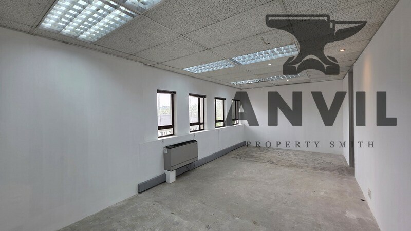 Hyde Park Lane - Edinburgh Gate - 2nd Floor (E2001) property image 14