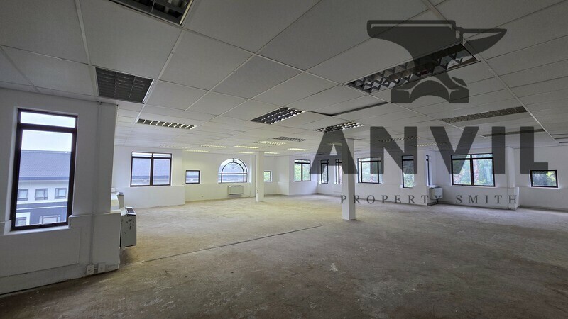 Hyde Park Lane - Edinburgh Gate - 1st Floor (E1001) property image 5