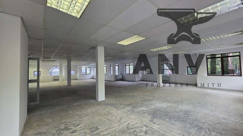 Hyde Park Lane - Edinburgh Gate - 1st Floor (E1001) property image 6