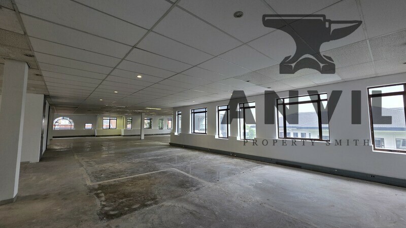 Hyde Park Lane - Edinburgh Gate - 1st Floor (E1004) property image 3