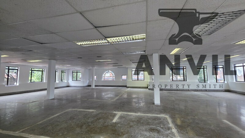 Hyde Park Lane - Edinburgh Gate - 1st Floor (E1004) property image 5