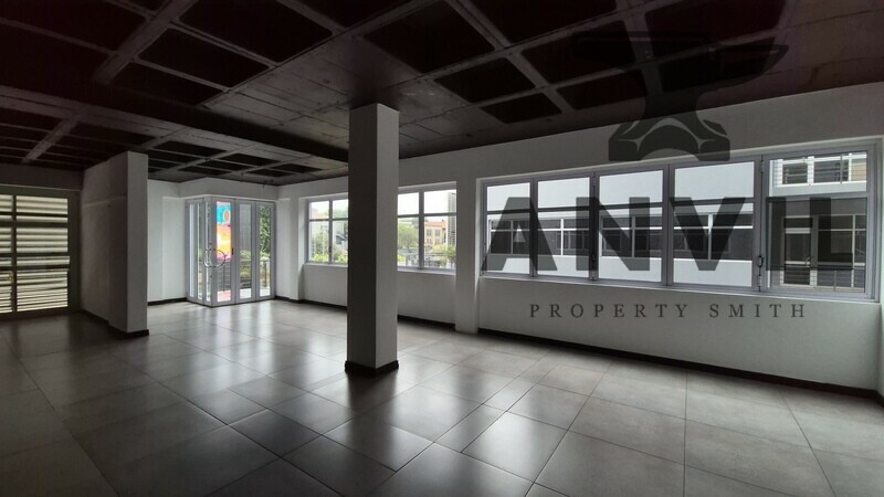 Illovo Muse, Sandton - 1st FL Office - Unit 17 property image 6