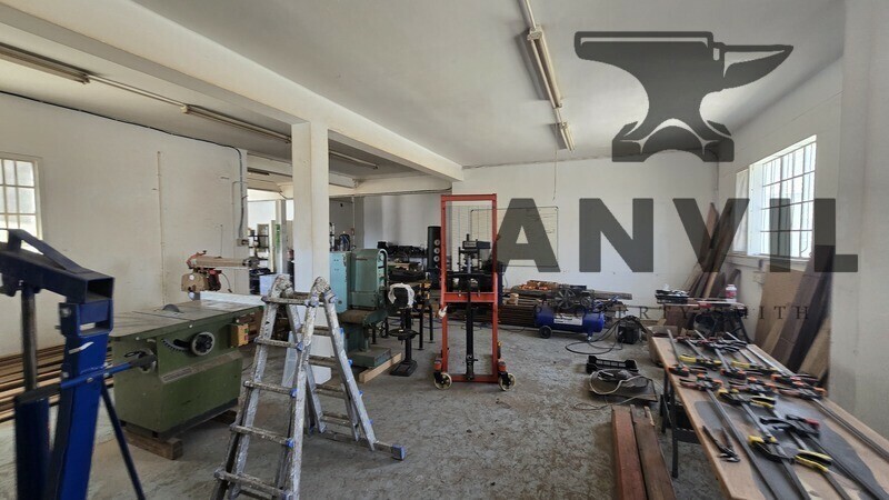 Nearby Industrial Park - unit 28 - 161sqm warehouse space to let in Woodstock property image 10