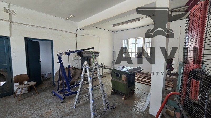 Nearby Industrial Park - unit 28 - 161sqm warehouse space to let in Woodstock property image 12