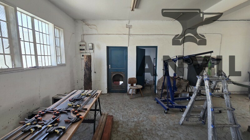 Nearby Industrial Park - unit 28 - 161sqm warehouse space to let in Woodstock property image 13