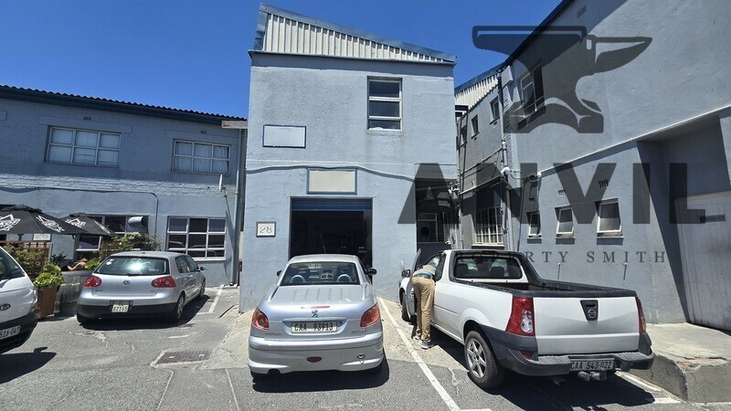 Nearby Industrial Park - unit 28 - 161sqm warehouse space to let in Woodstock property image 9