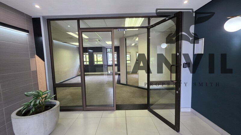 Hyde Park Lane - Oxford Gate - 1st Floor Entire (H1002) property image 2