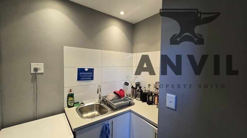  Louis Gradner Building, 19 Louis Gradner St - Top Floor property image 10