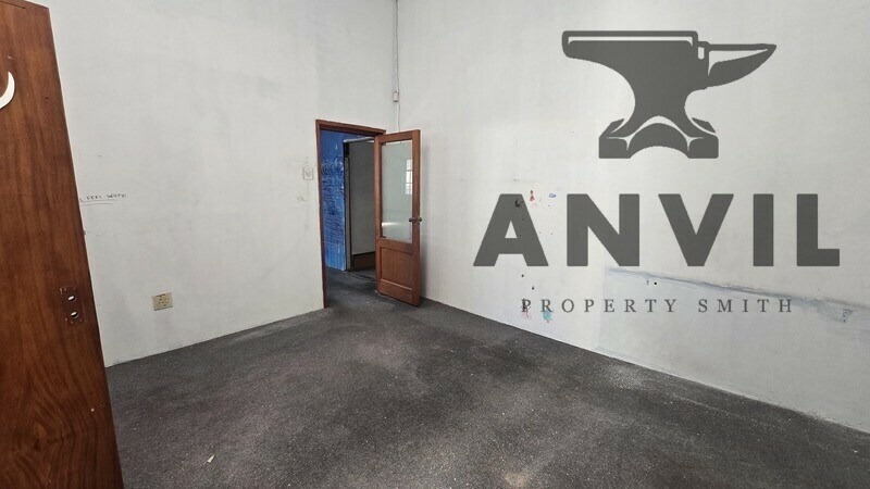 213 Albert Road - 1500sqm First-Floor Industrial Unit To Let In Woodstock property image 12