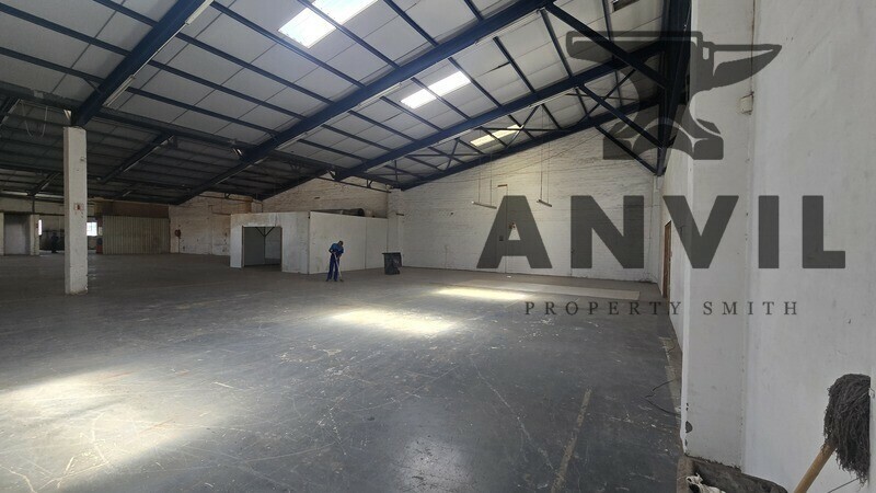 213 Albert Road - 1500sqm First-Floor Industrial Unit To Let In Woodstock property image 23