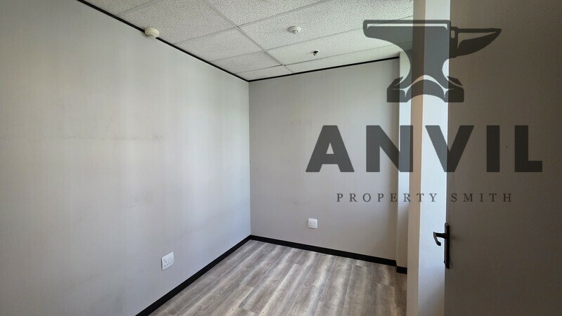 Grosvenor Corner - Portion 1st Floor property image 10