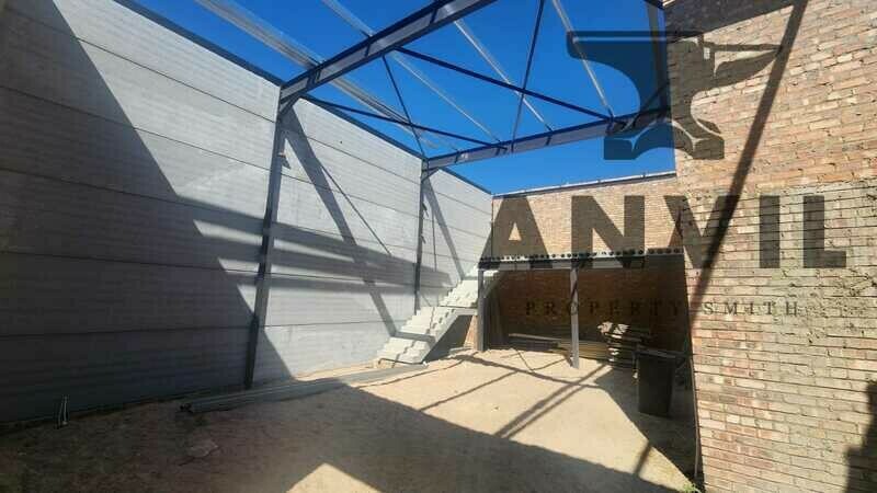 34 Tanzanite Cres - Unit 1 + 2 property image 13