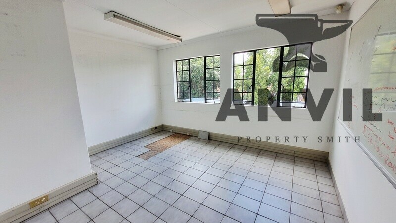 17 Adriana Crescent, Rooihuiskraal, Centurion - Unit 4 property image 11