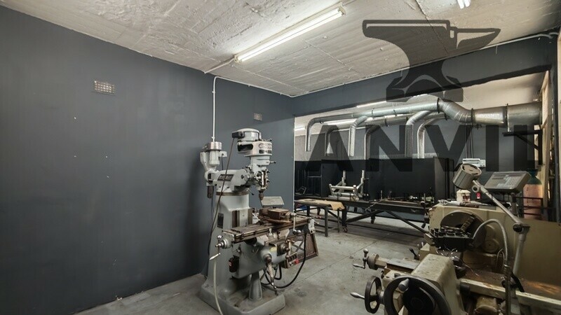 31 Oppenheimer Street - Basement Workshop property image 4