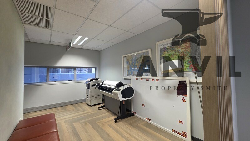 Oxford Corner - Portion 2nd floor property image 9