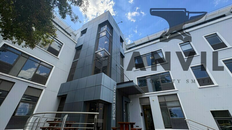Travers House 1st Floor Unit B – 329 m²