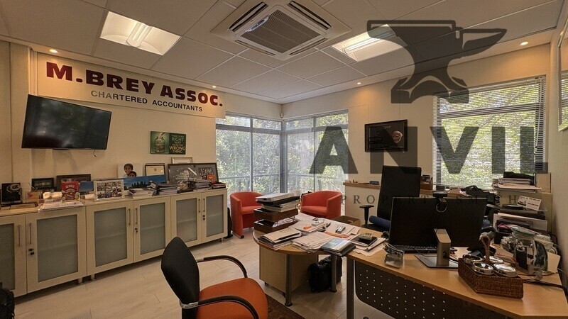 Boundary Terraces, Newlands - Slade House First Floor 415m2  property image 15