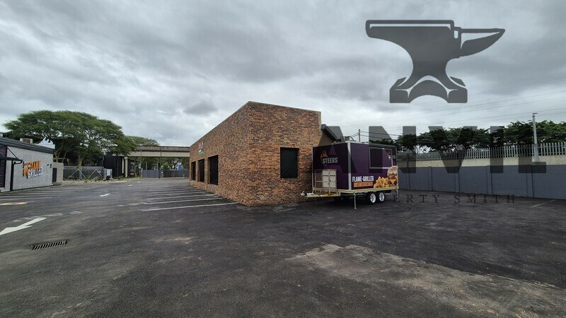 6 Intersite Avenue - Drive thru opposite steers property image 6