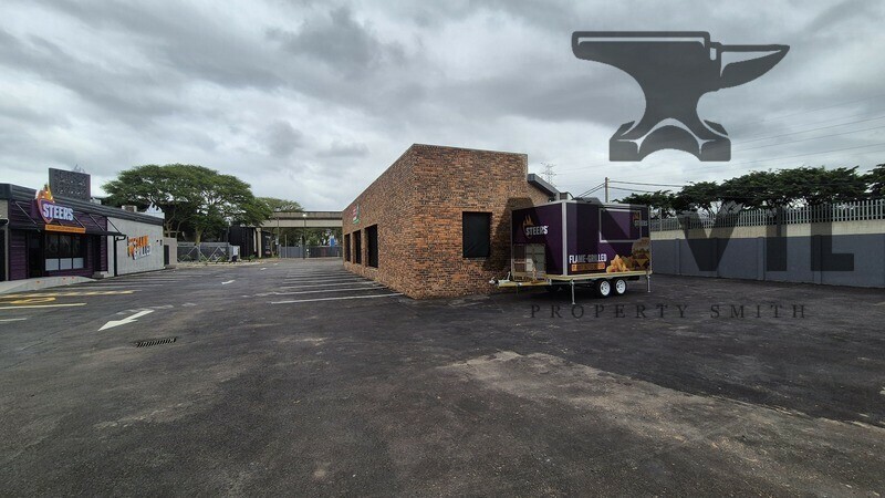 6 Intersite Avenue - Drive thru opposite steers property image 10