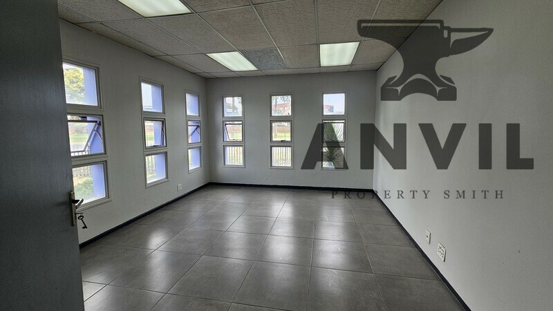 491 James Crescent - Unit 10 property image 6