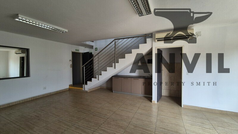 Robberg warehouse - unit 8 property image 15