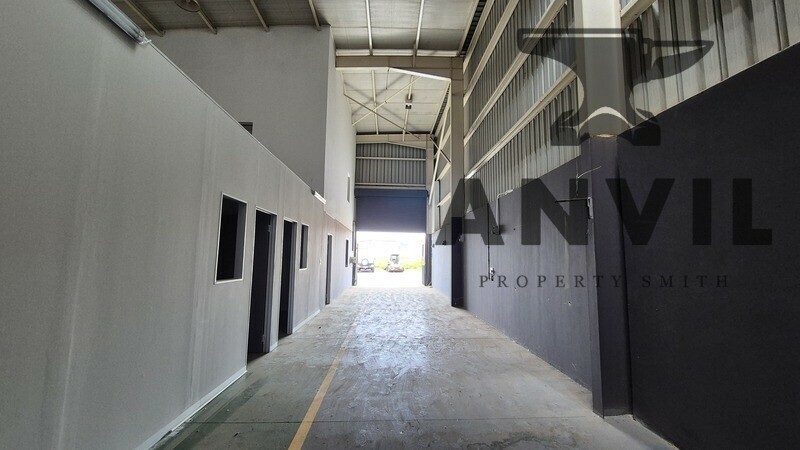 Robberg warehouse - unit 8 property image 8