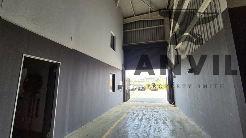 Robberg warehouse - unit 8 property image 9