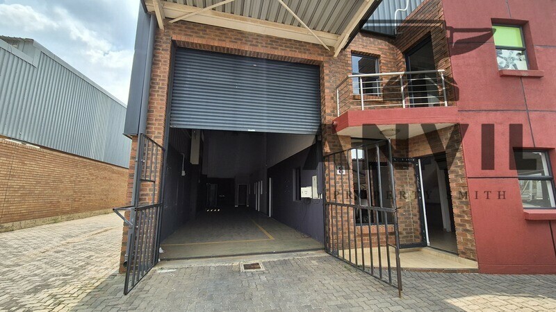 Robberg warehouse - unit 8 property image 4