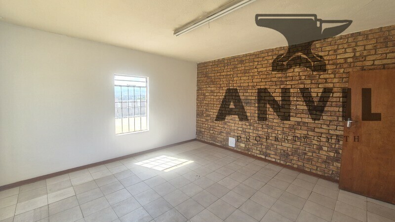 9 Coventry Place, Willowton, Pietermaritzburg - Front Office WIth Yard Unit, 9 Coventry Place, WIllowton property image 4