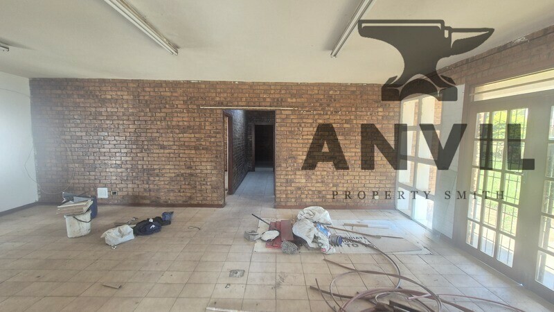 9 Coventry Place, Willowton, Pietermaritzburg - Front Office WIth Yard Unit, 9 Coventry Place, WIllowton property image 5