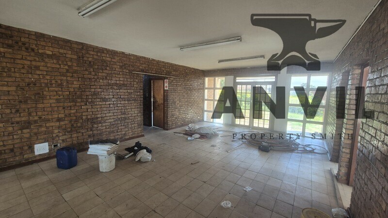 9 Coventry Place, Willowton, Pietermaritzburg - Front Office WIth Yard Unit, 9 Coventry Place, WIllowton property image 9