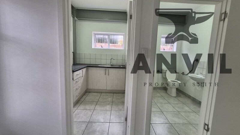 51 Leadwood Crescent - 51 Leadwood Crescent, Fairview, Port Elizabeth property image 17