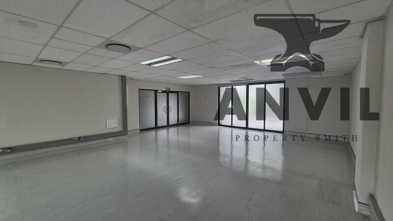 Island Office Park,35 Island Cir, Riverhorse Valley - Unit 500B property image 5