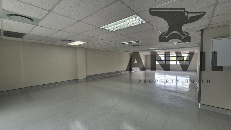 Island Office Park,35 Island Cir, Riverhorse Valley - Unit 500B property image 3