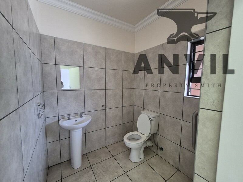 23 dakota Crescent  - unit 9  property image 9