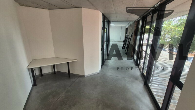 Bloomingdales Lifestyle Village - Office 4 property image 4