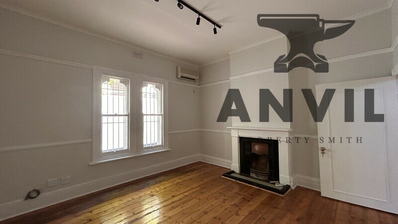 5 Duke Road, Rondebosch - Room 2 - 18m2 property image 5