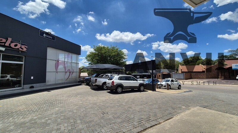 MBT garage building - ex Barcelos property image 12