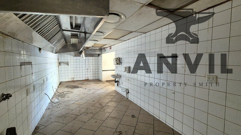 MBT garage building - ex Barcelos property image 7