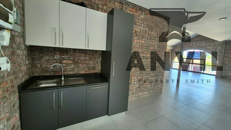 99 Circular Drive - Unit 2 property image 9