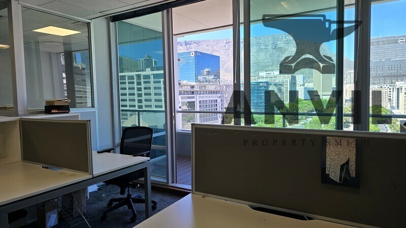 Convention Tower, Corner Heerengracht and Walter Sisulu Aveune - 10th Floor 715 sq.m property image 18